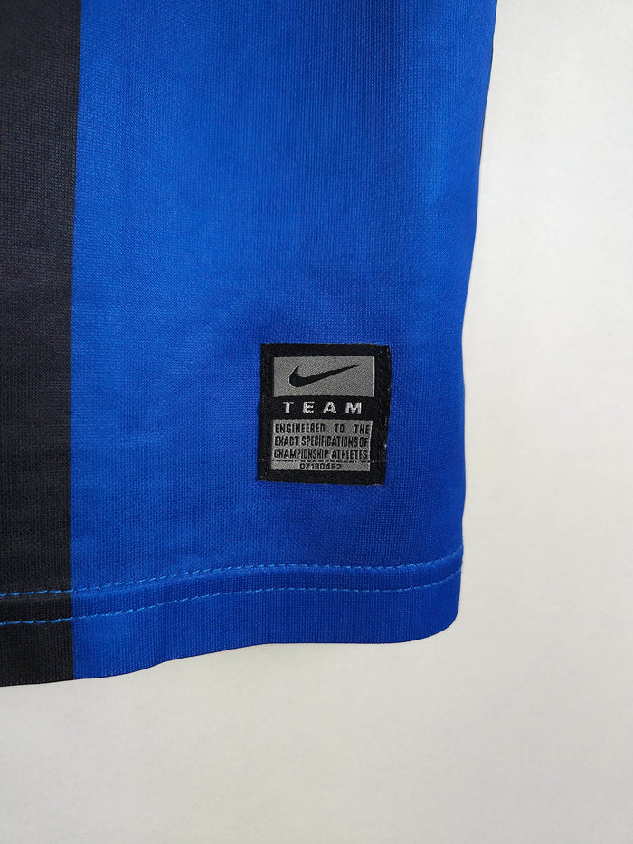 2008-09 Inter Milan Home Shirt Ibrahimovic #8 - detailed view