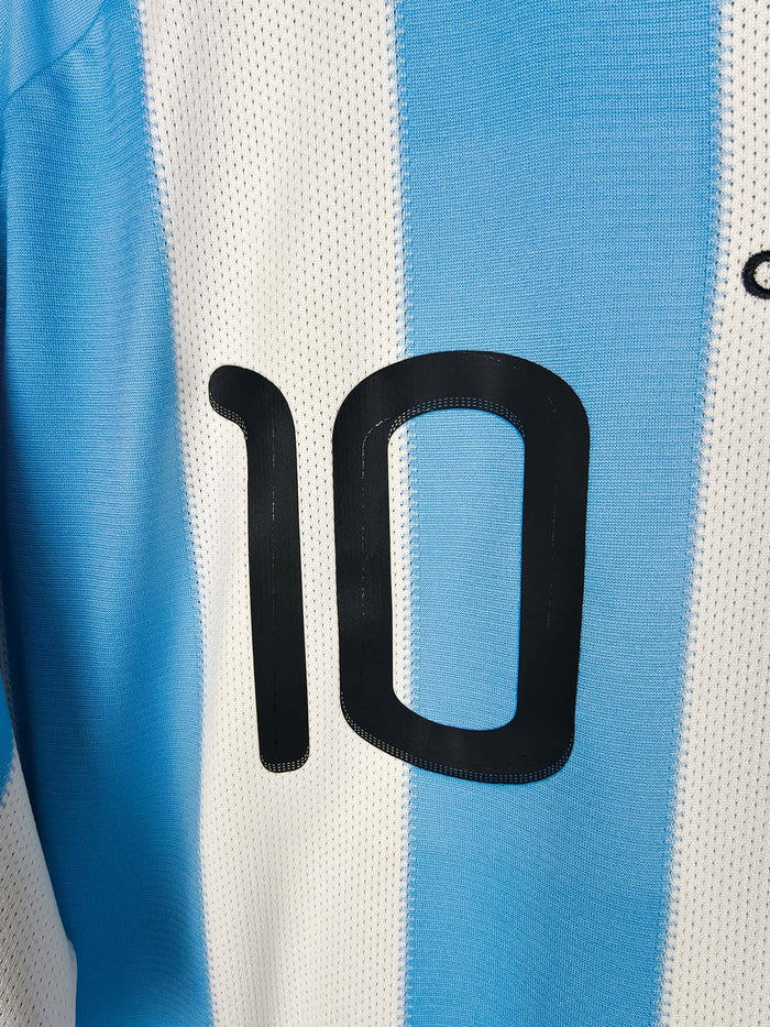 2010-11 Argentina Home Shirt Messi #10 - detailed view