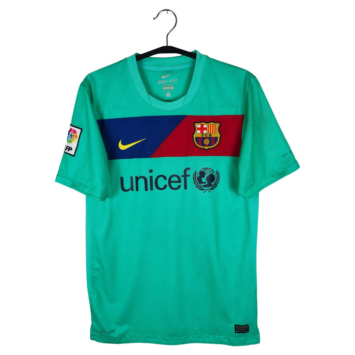 2010-11 Barcelona Away Shirt Messi #10 - front view