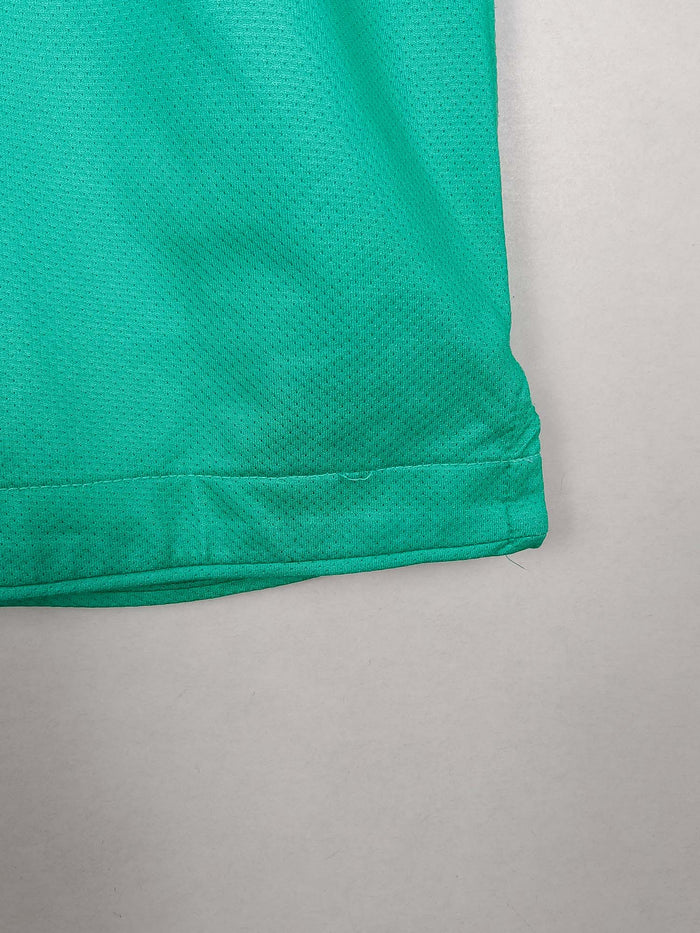 2010-11 Barcelona Away Shirt Messi #10 - detailed view
