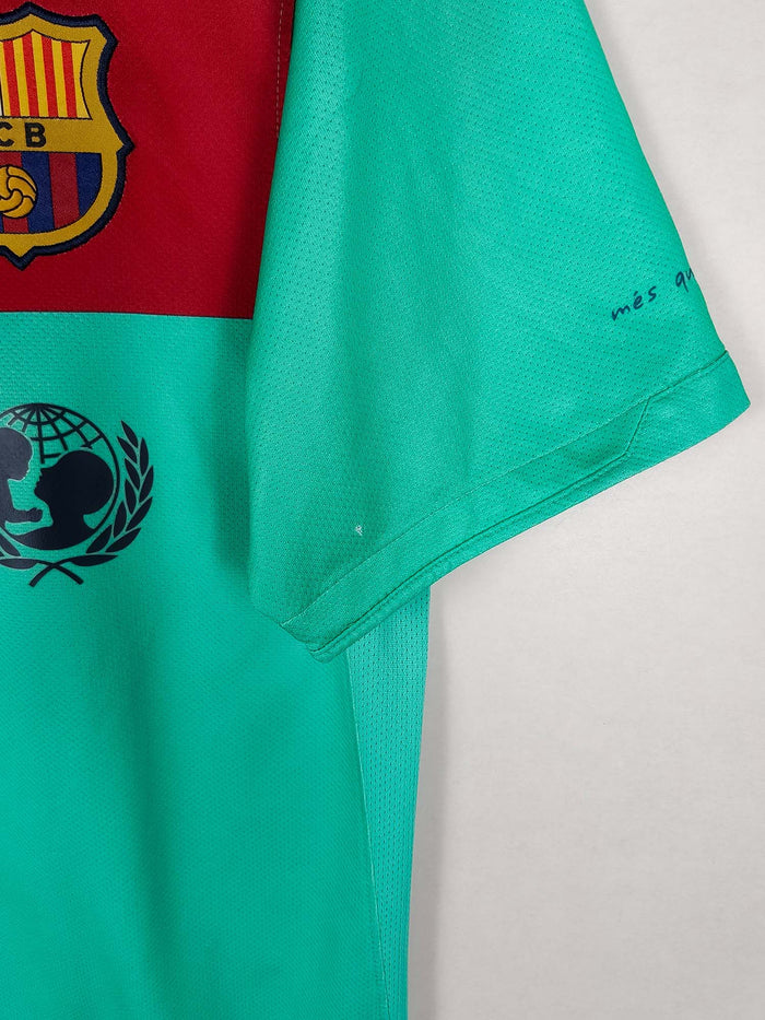 2010-11 Barcelona Away Shirt Messi #10 - detailed view