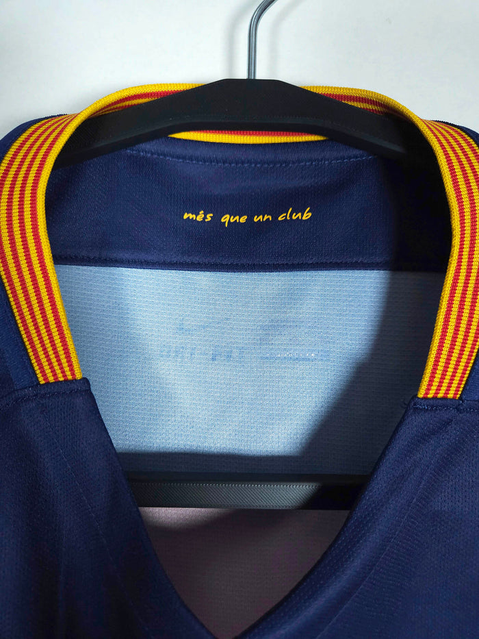 2015-16 Barcelona Home Shirt Messi #10 - detailed view