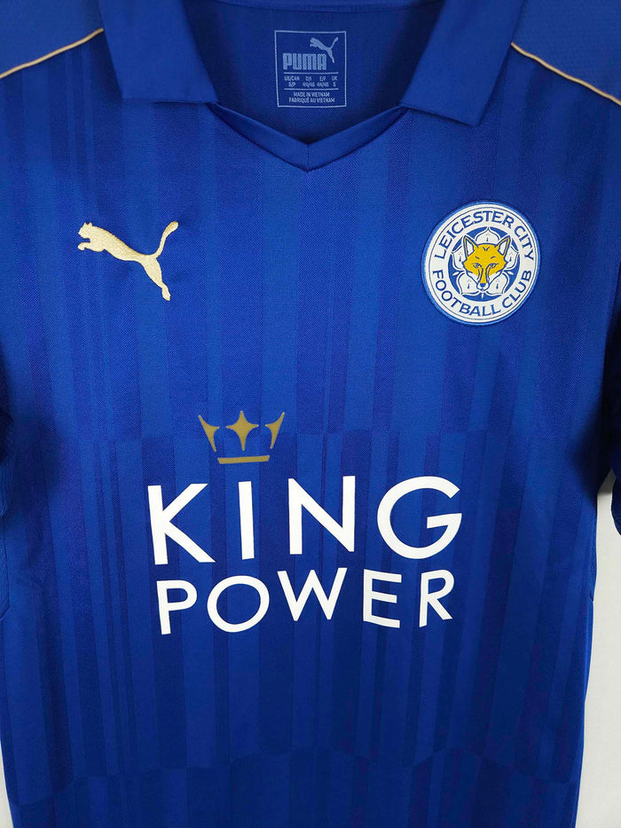 2016-17 Leicester City Home Shirt Vardy #9 - detailed view