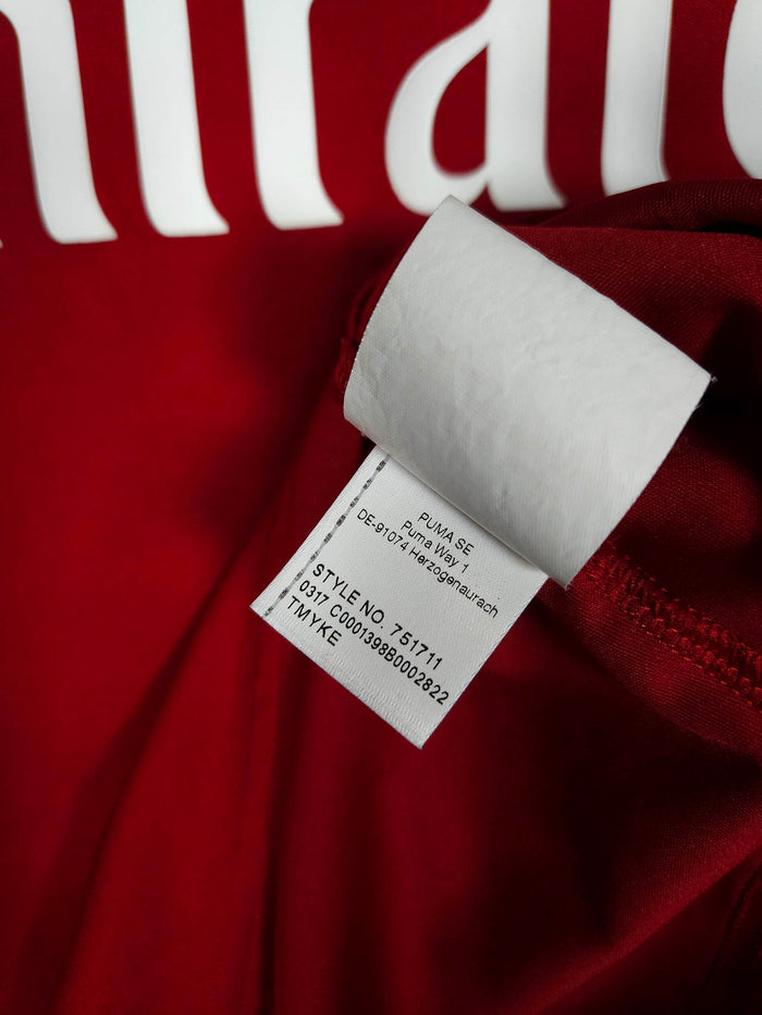 2017-18 Arsenal Training Shirt - detailed view