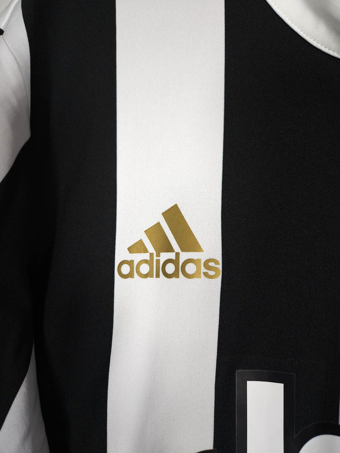 2017-18 Juventus Home Shirt Dybala #10 (Pro) - detailed view
