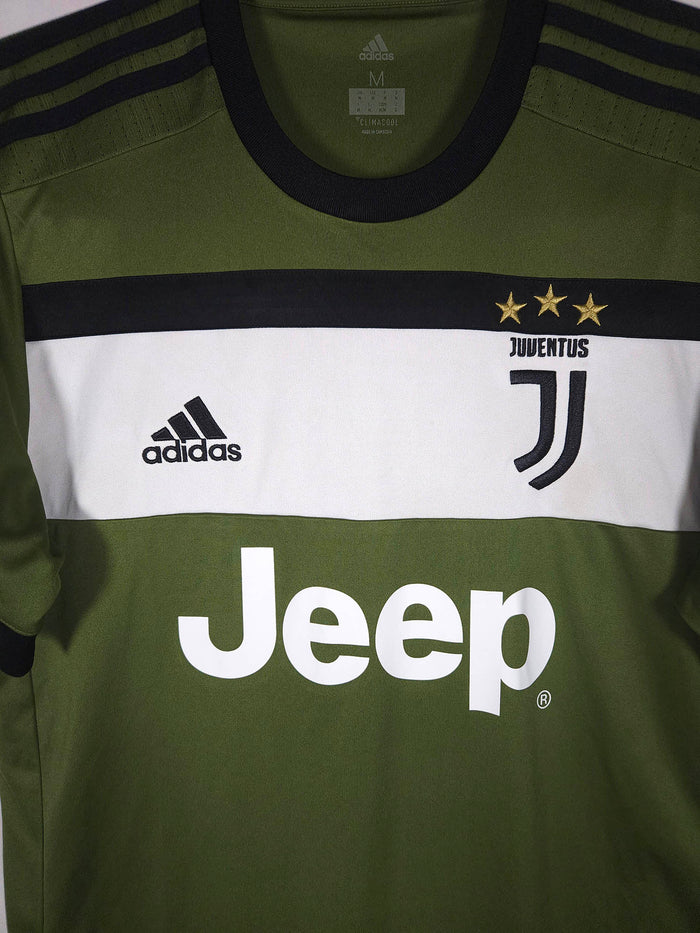 2017-18 Juventus Third Shirt - detailed view