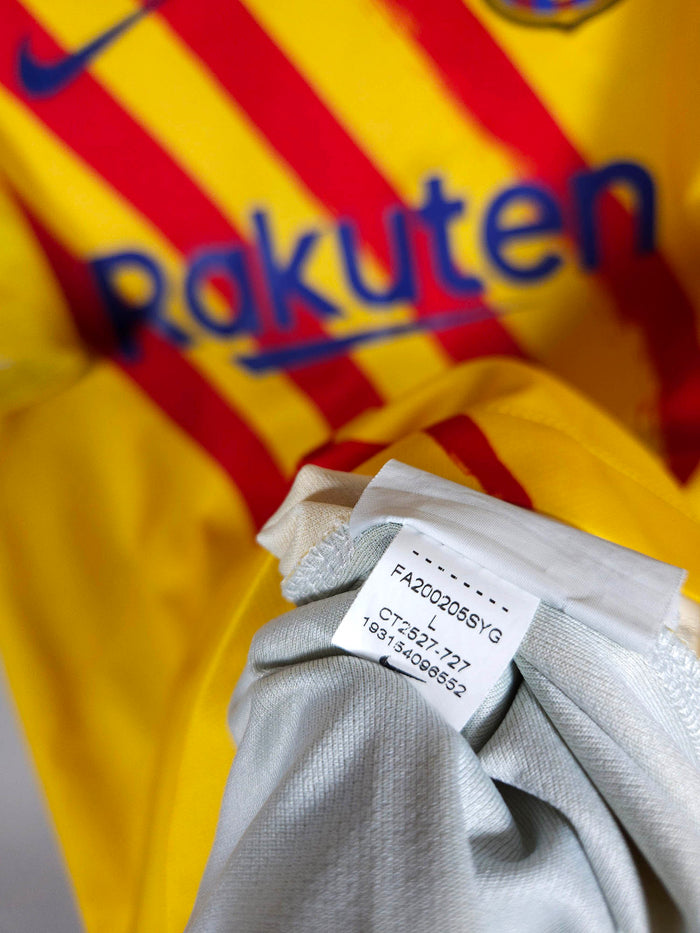 2019-20 Barcelona Fourth Shirt - detailed view