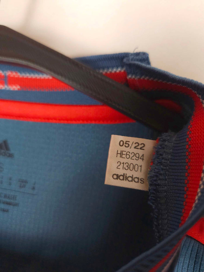 2022-23 Feyenoord Away Shirt Kökçü #10 - detailed view