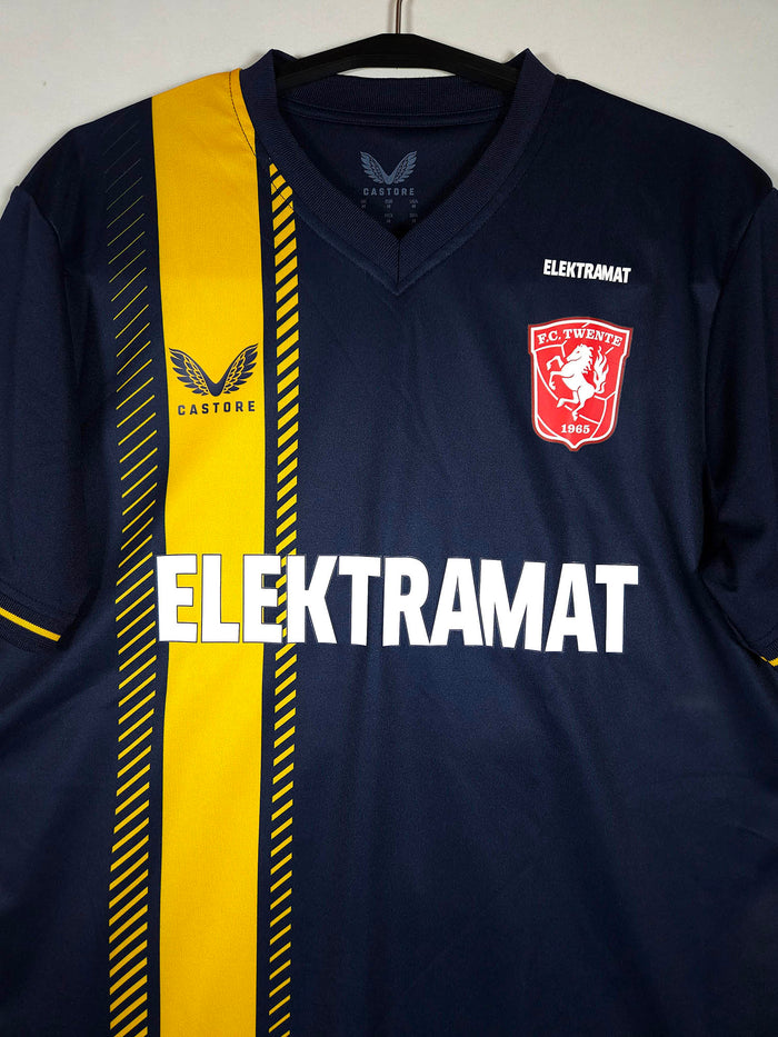 2023-24 Twente Away Shirt Ugalde #27 - detailed view