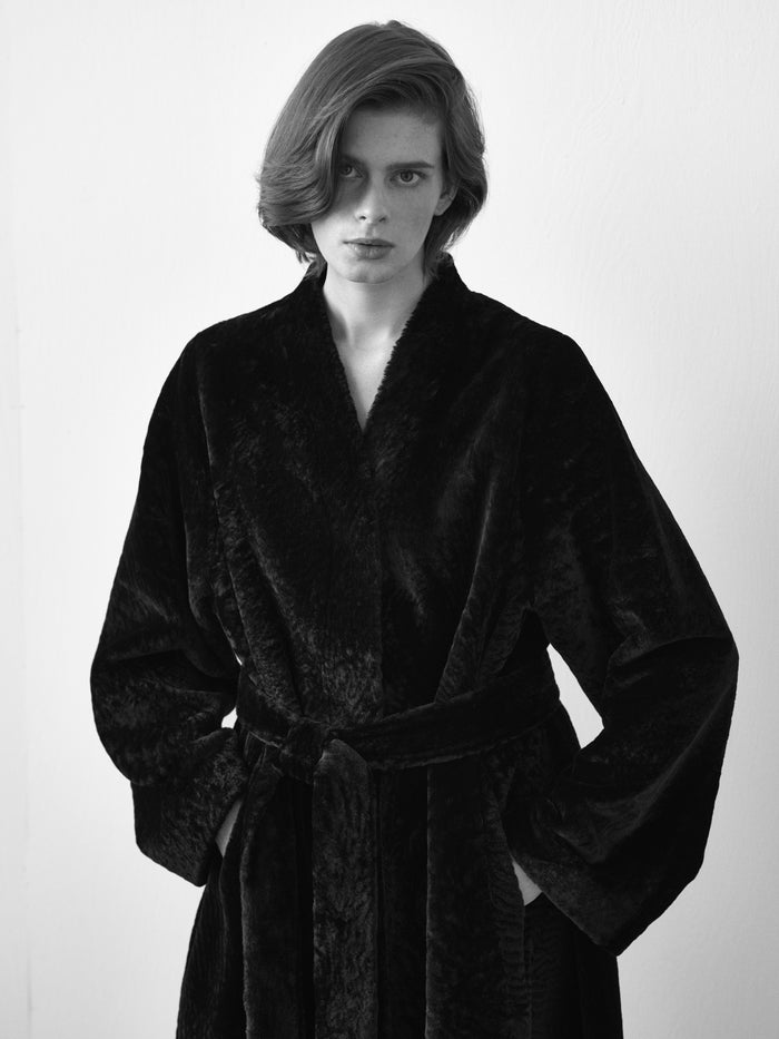 A-LINE SHEARLING COAT IN BLACK