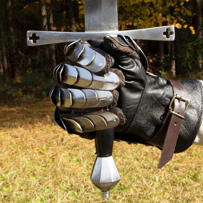 Avenger Scale Gauntlets