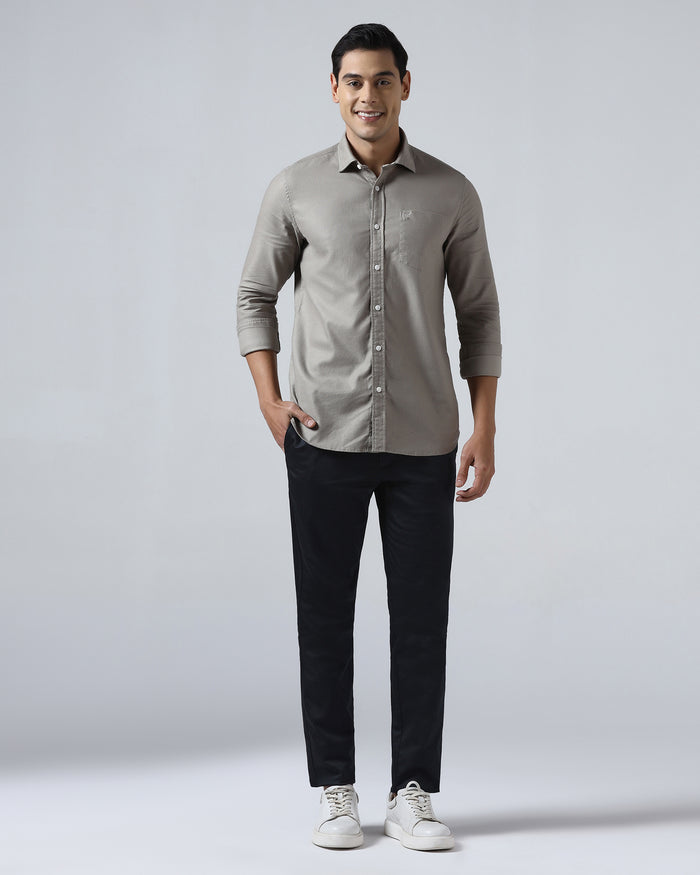 Black Non Iron Solid Khakis - Cypres
