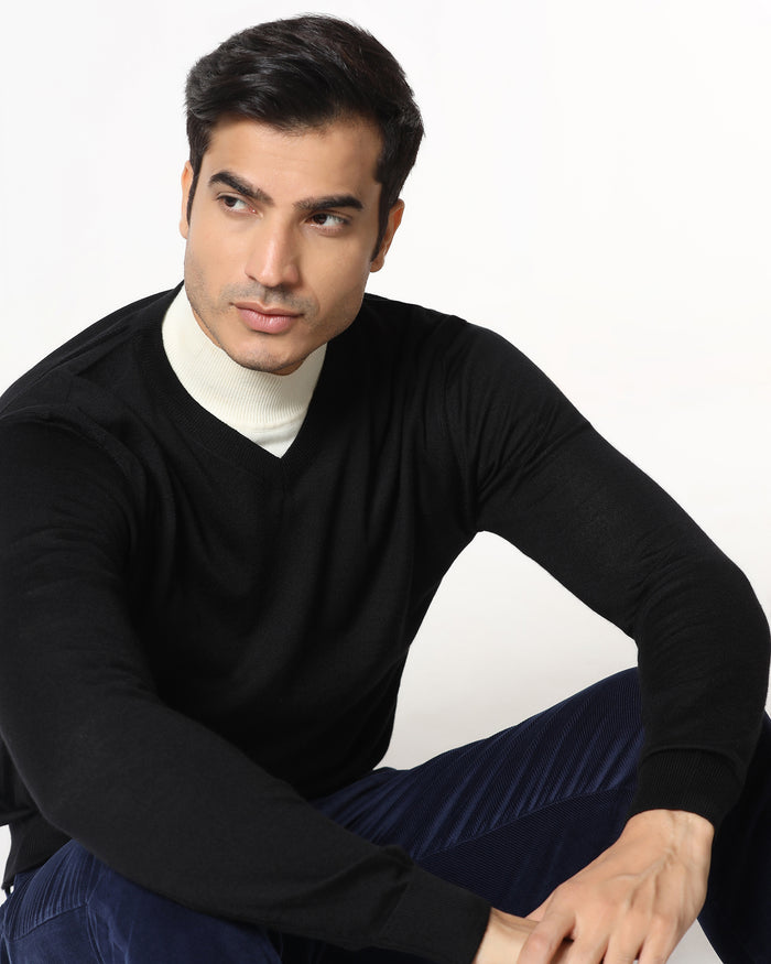 Black V-Neck Solid Sweater - Kenny