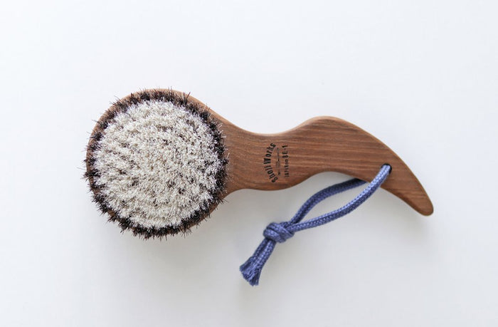 Body wash brush - short, "soft" hardness