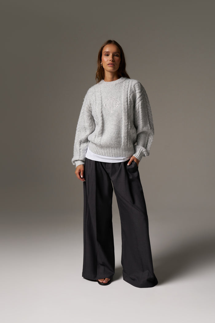 CABLE KNIT EMBROIDERED EMBLEM JUMPER - GREY MARL