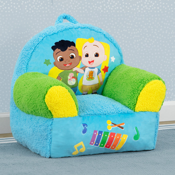 FC85957CM 1224 cozee buddy chair cocomelon lifestyle 103