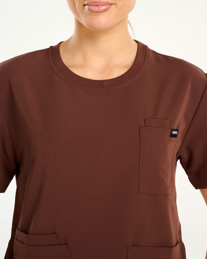 Essential Crewneck Scrub Top - Cocoa