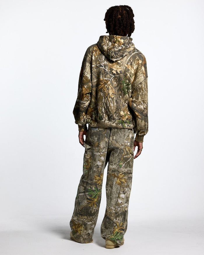 HOODIE REALTREE EDGE - camo oversized hoodie, back view on male model - Cold Culture #man