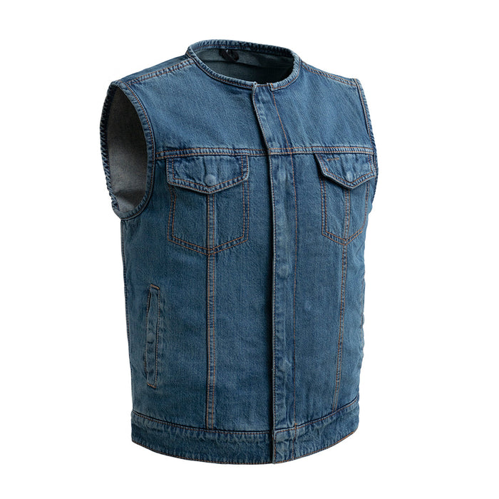 Men's No Limit Denim Vest: True to size
Made in Washed Blue Denim
Roll up collar
Two chest pockets with snap closures
Two sla