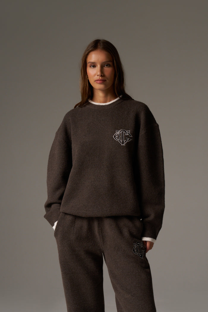 MONOGRAM KNITTED CREW - BROWN