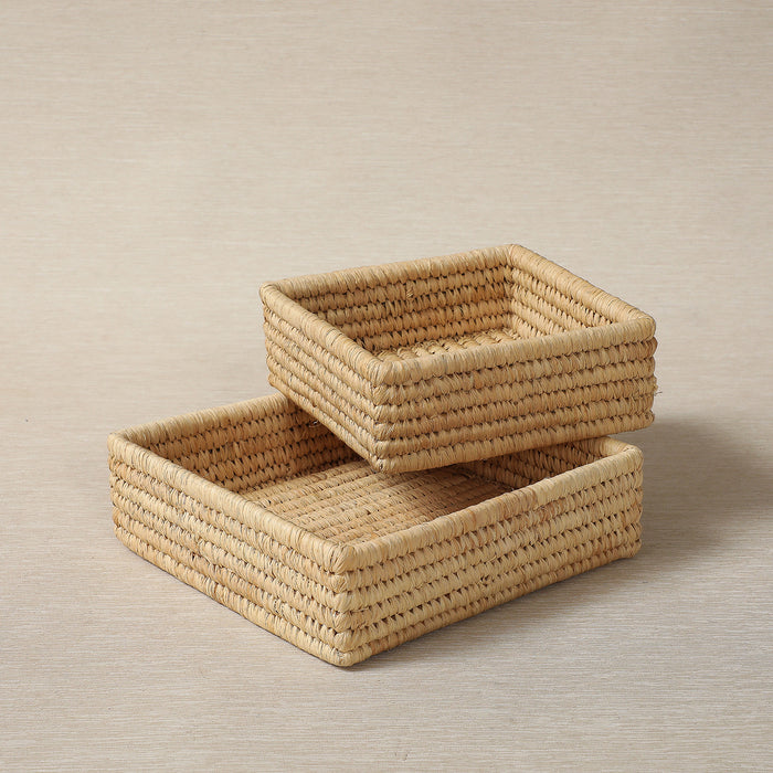 Natural raffia square catchall trays