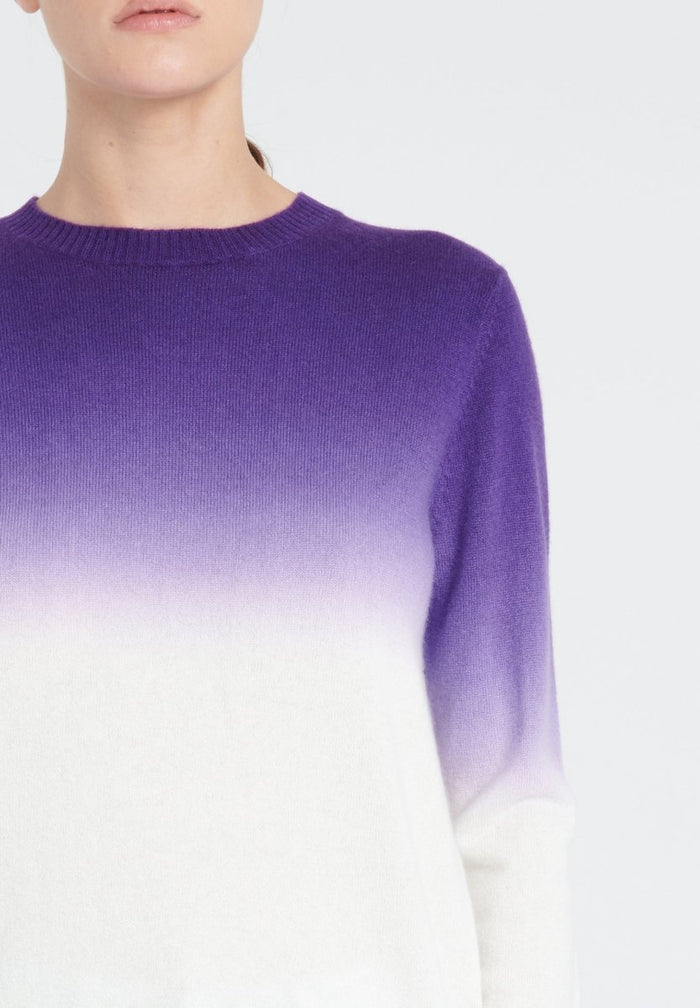 ZAYA 9 Pull col rond tie & dye en cachemire écru et violet foncé