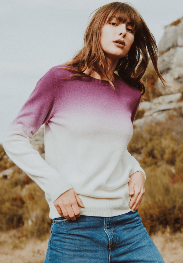 ZAYA 9 Pull col rond tie & dye en cachemire écru et violet foncé