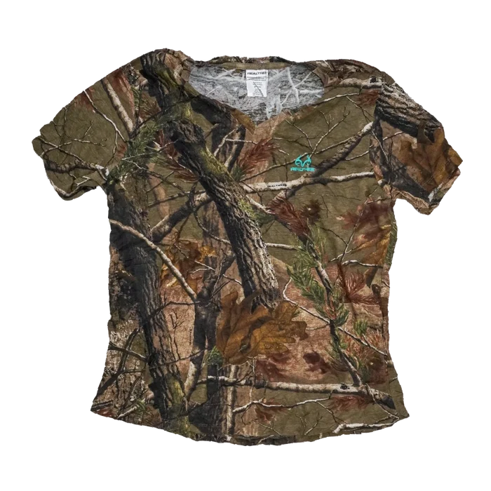 Realtree Women's Camo V-Neck T-Shirt - 2XLarge - Army & Outdoors - Camouflage T-Shirts