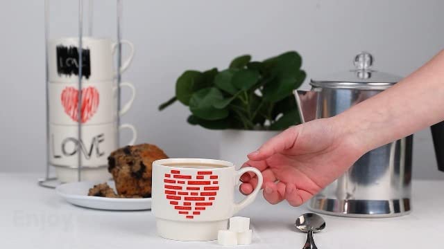 Set of 4 Love Mugs with Stand