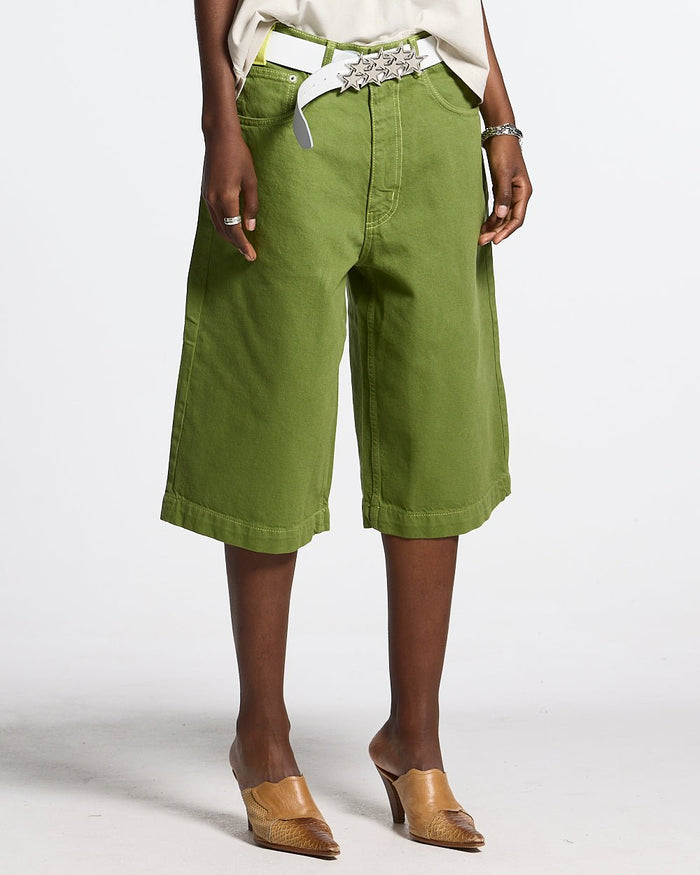STITCHING JORTS CACTUS GREEN - green baggy denim shorts, front view on female model - Cold Culture #woman