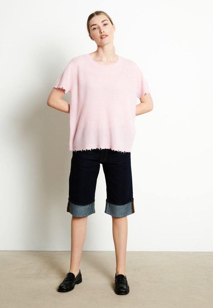 AVA 6 T-shirt en cachemire déjaugé col rond manches courtes avec finitions ciselées rose baby