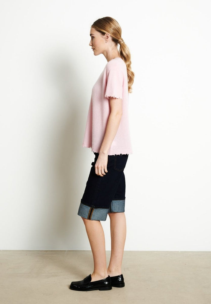 AVA 6 T-shirt en cachemire déjaugé col rond manches courtes avec finitions ciselées rose baby