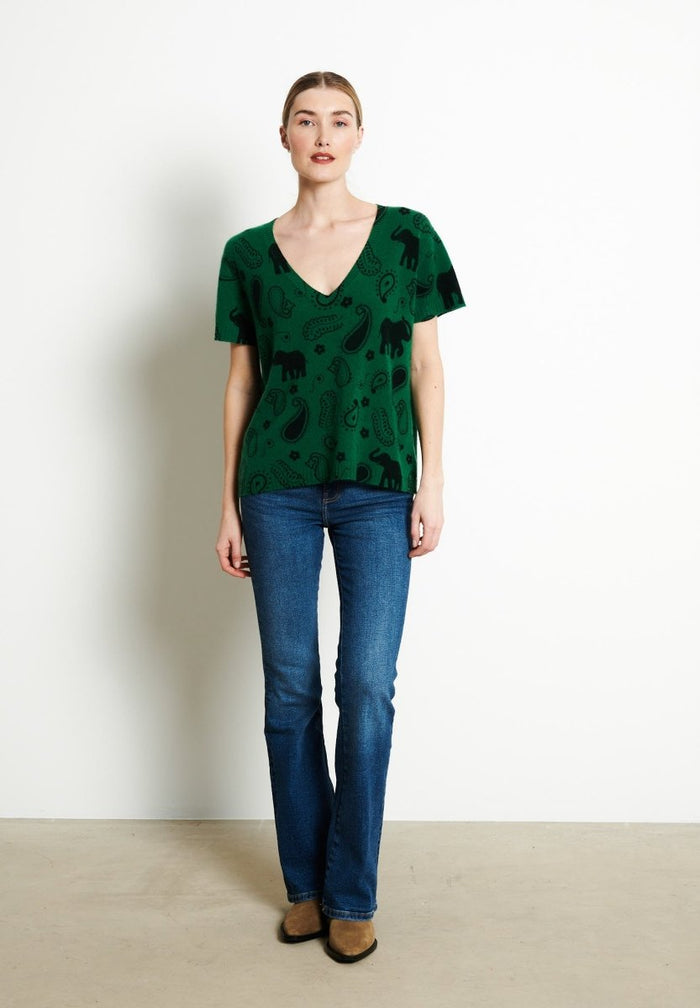 RIA 6 T-shirt col V en cachemire imprimé éléphant vert émeraude
