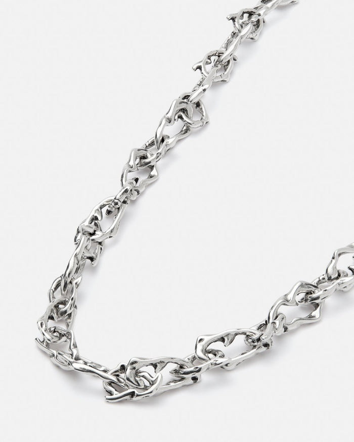 THORNS NECKLACE - silver thorn chain necklace, detail close-up - Cold Culture