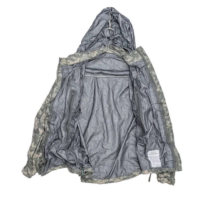 USGI UCP Extreme Cold Weather Waterproof Jacket - Small Regular - US Army Surplus - Rain Jackets