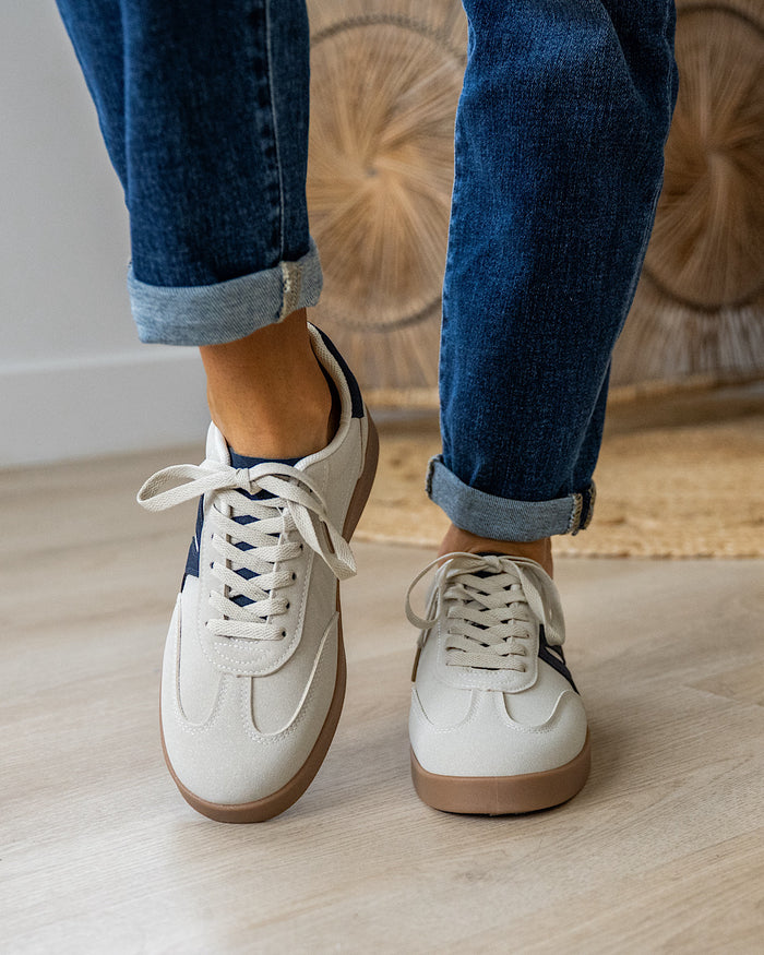 Very G Retro Sneakers - Beige SALE Very G