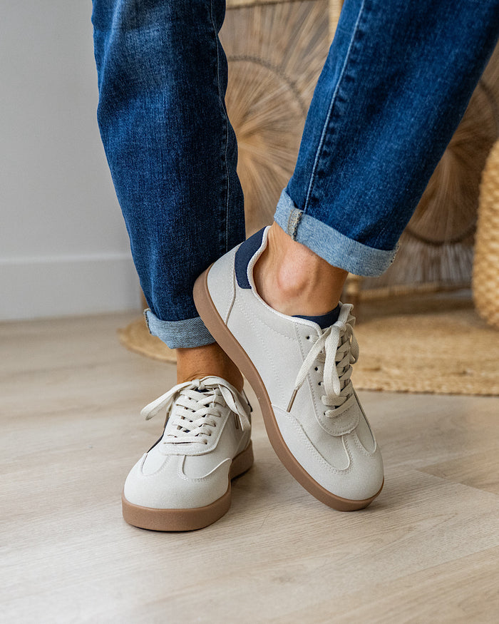 Very G Retro Sneakers - Beige SALE Very G