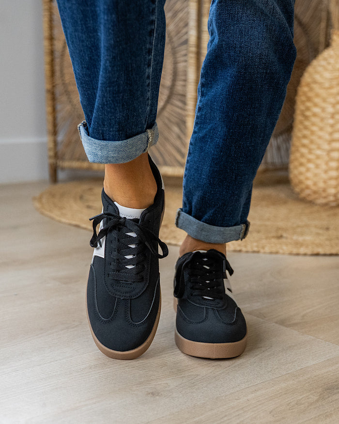 Very G Retro Sneakers - Black SALE Very G