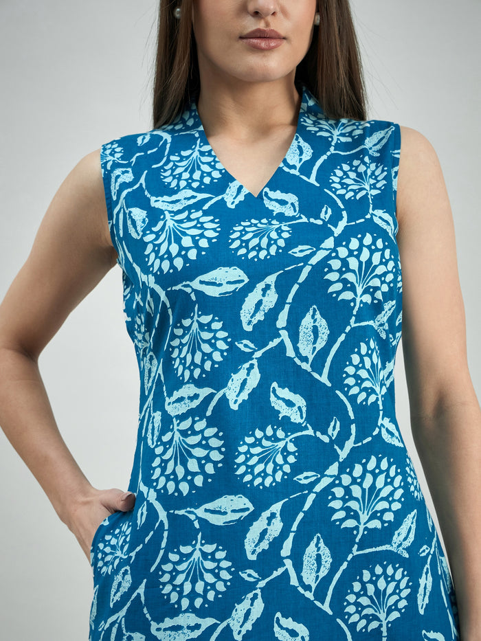 Women Blue Ethnic Motifs Printed Cotton A-Line Dress